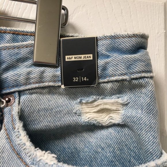 Abercrombie & Fitch Light Blue Distressed High Rise Mom Jeans - Picture 4 of 13